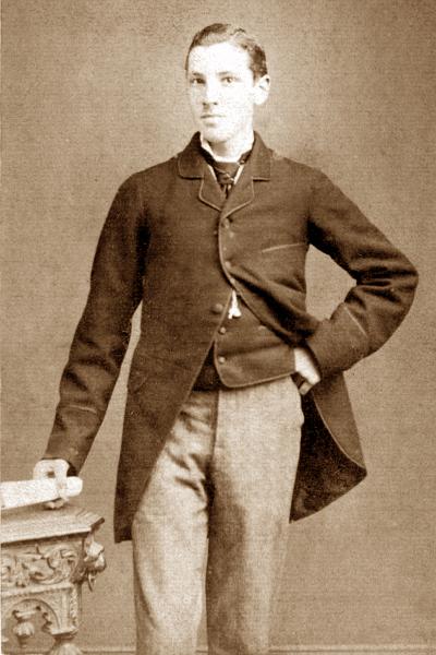 ABk37-Thomas Hirst Delves. 1855-1920. Son of George and future husband of Annie Wrathall.jpg - Thomas Hirst Delves. 1855-1920. Son of George and future husband of Annie Wrathall